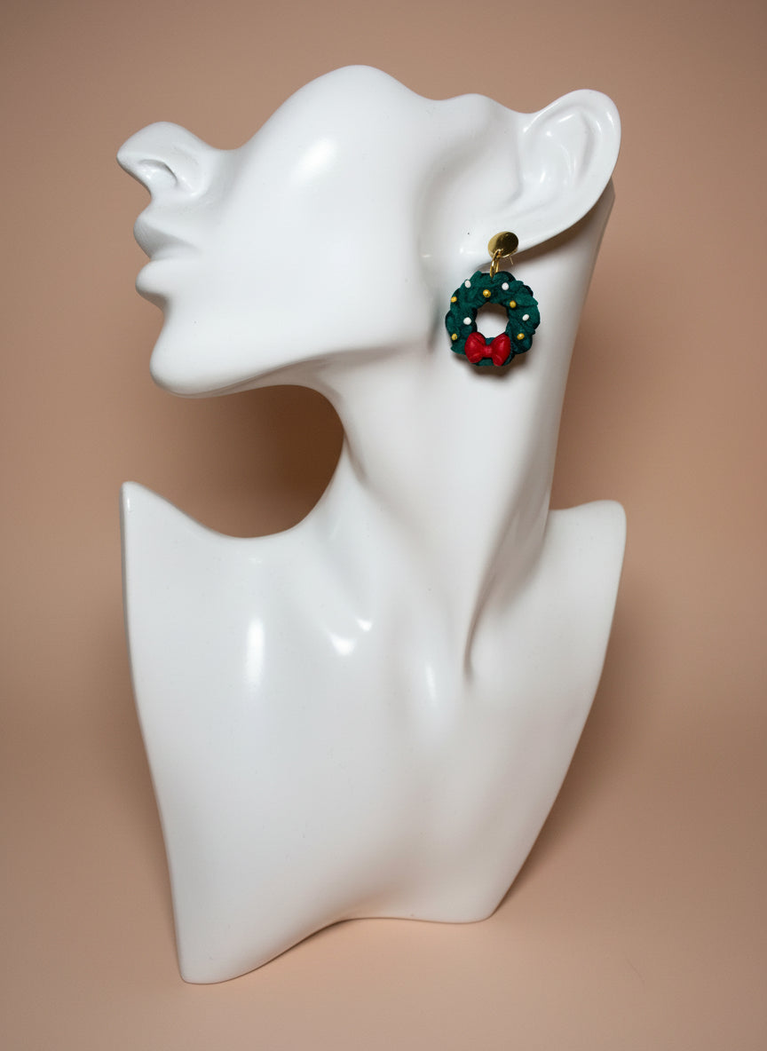 Christmas Wreath (black base)