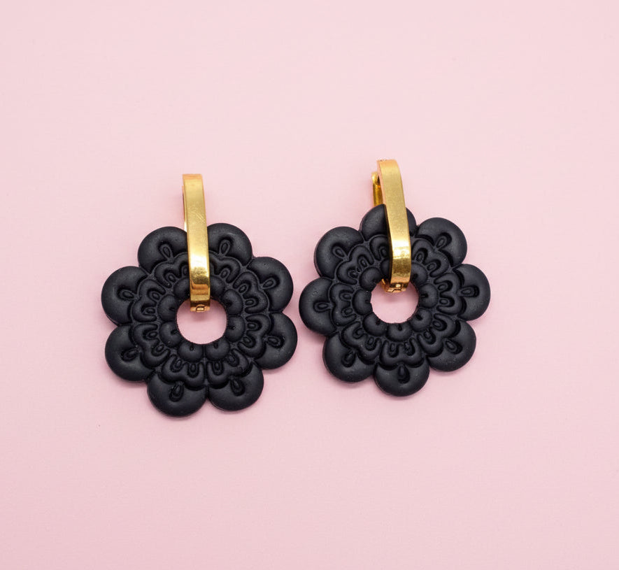 Flower Hoop Dangle (Black)