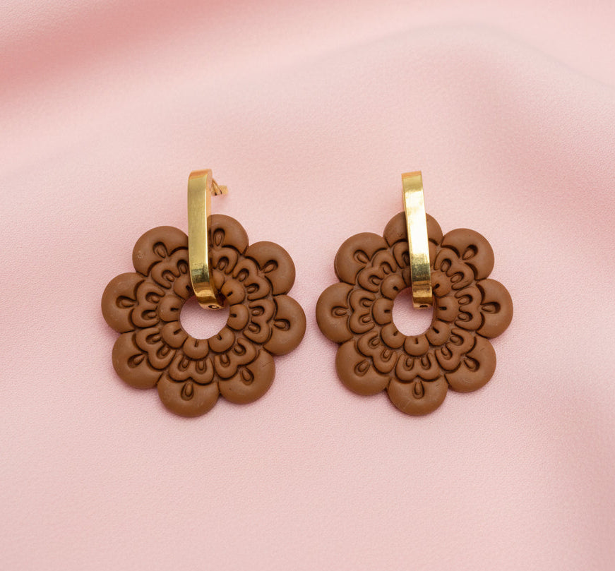Flower Hoop Dangle (Brown)
