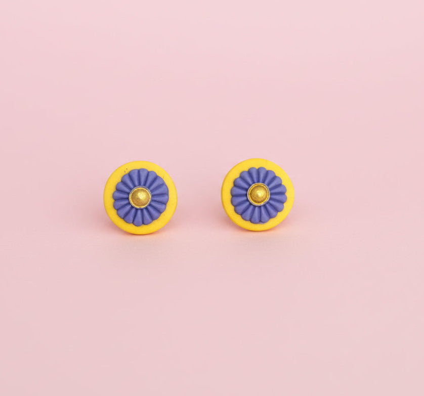 Blue Daisy